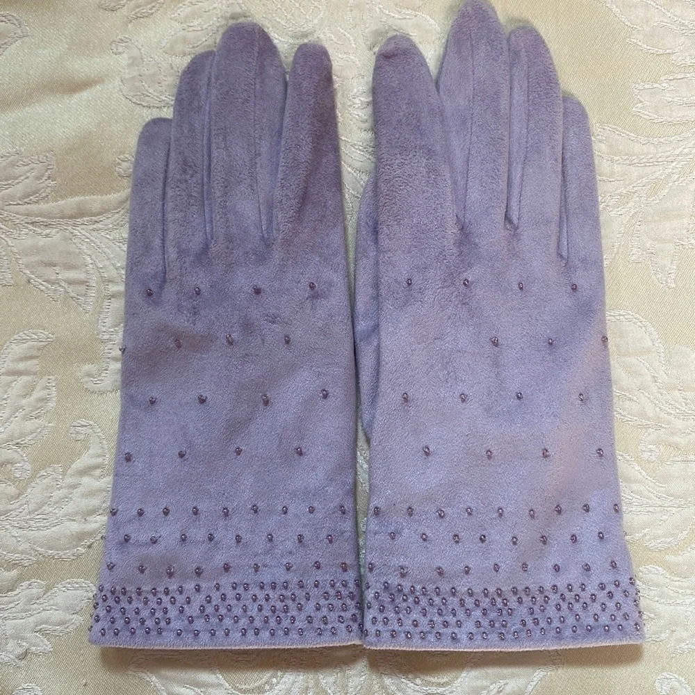 NWOT Beautiful Lavender Beaded Evening gloves - Picture 1 of 4